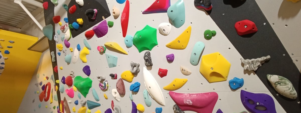 Urodziny na ściance wspinaczkowej w Szczecinie – niezapomniana przygoda!